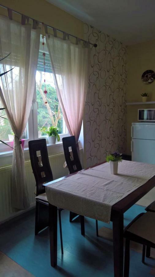 264 Lepes Vendeghaz Hotel Sarvar Ngoại thất bức ảnh